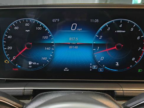 Certified 2020 Mercedes-Benz GLE 350 4MATIC image 22