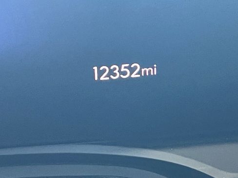 Used 2025 Buick Envista Sport Touring image 40