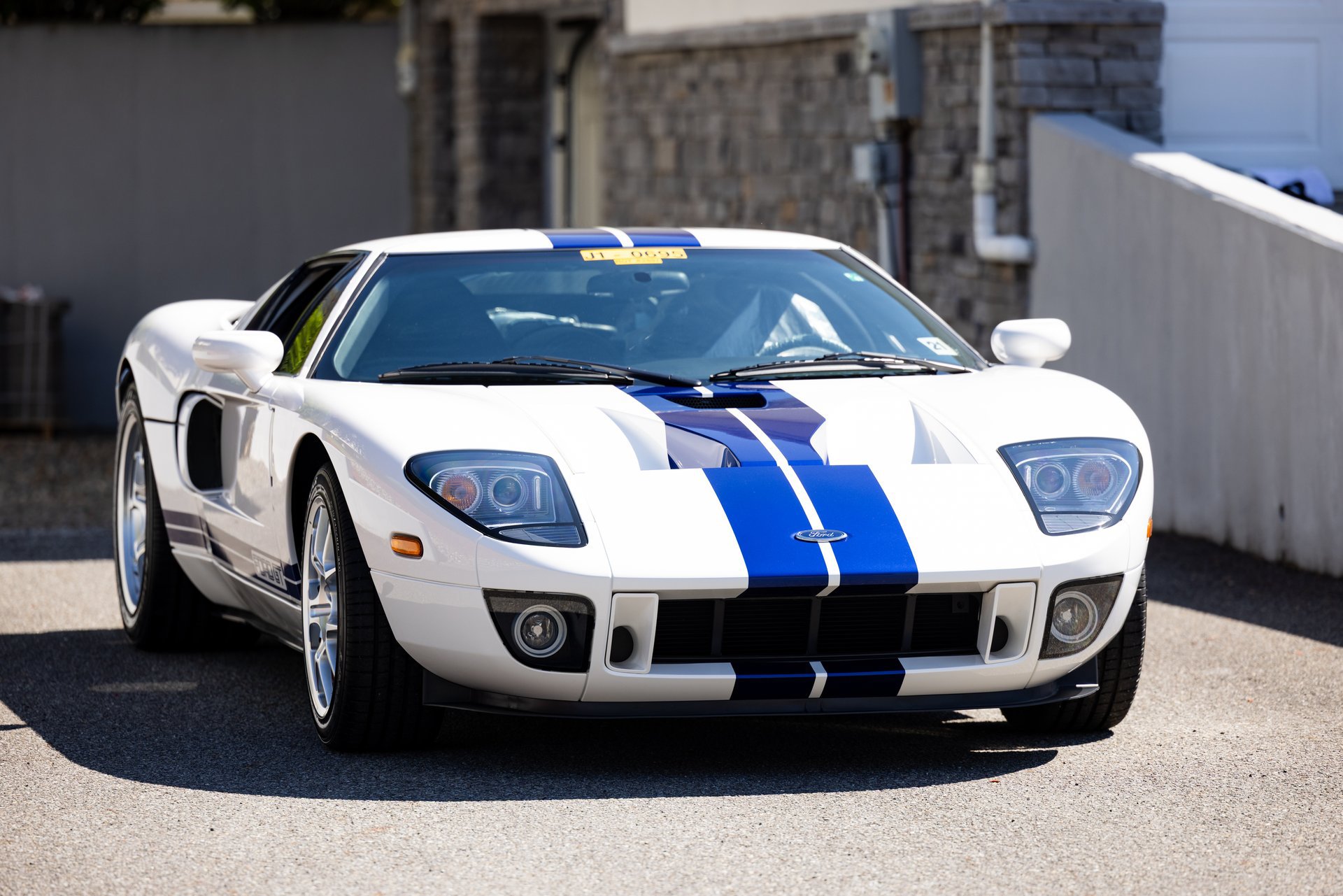 Used 2006 Ford GT RWD image 20