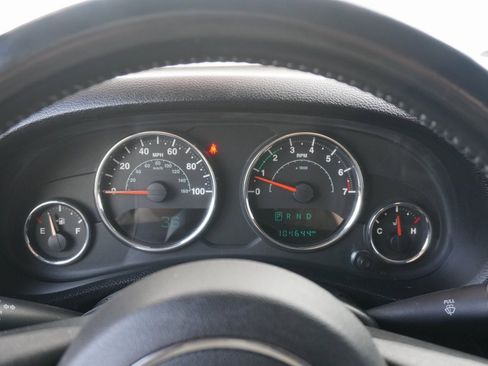 Used 2015 Jeep Wrangler Unlimited Sport w/ Connectivity Group image 11