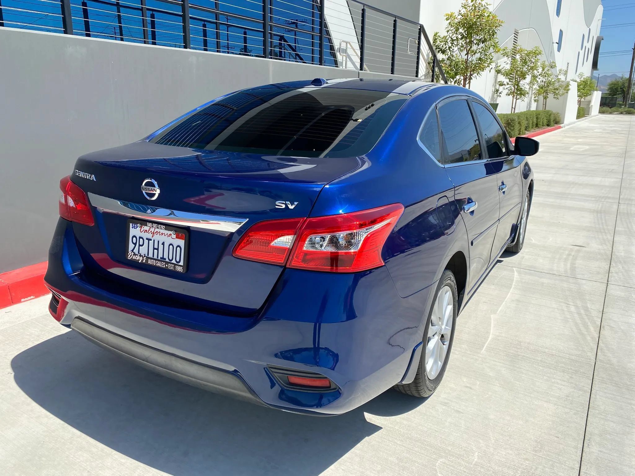 Used 2019 Nissan Sentra SV FWD image 5