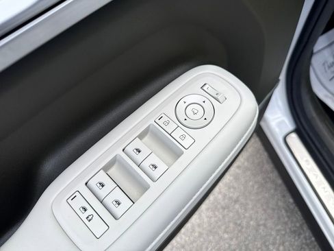 Used 2025 Hyundai Santa Fe Calligraphy image 18