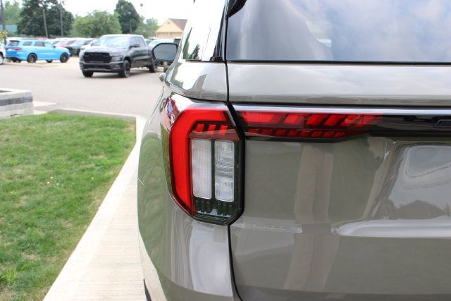 Used 2026 Ford Explorer Tremor w/ Tremor Ultimate Package AWD/4WD image 35