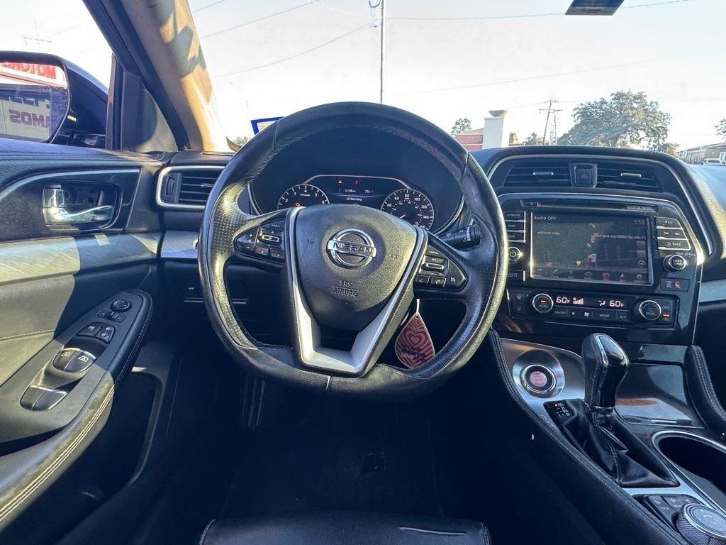 Used 2017 Nissan Maxima 3.5 SV w/ Interior Lighting Package FWD image 16
