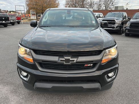 Used 2020 Chevrolet Colorado Z71 image 3