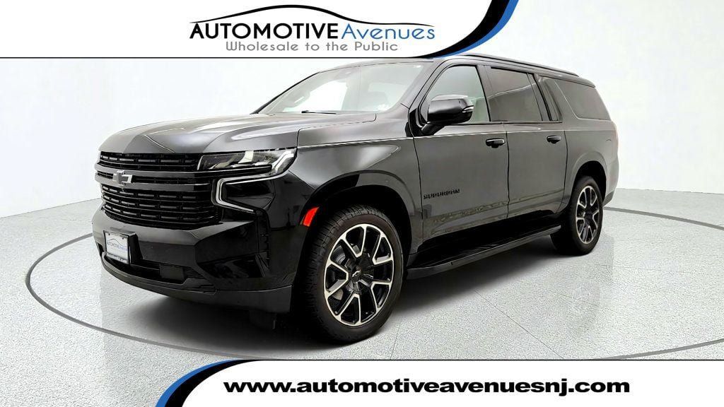 Used 2024 Chevrolet Suburban RST w/ Luxury Package AWD/4WD image 1