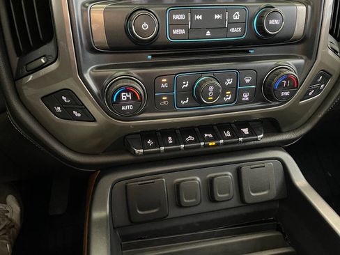 Used 2019 Chevrolet Silverado 2500 High Country image 39