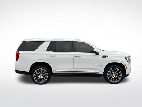 Used 2025 GMC Yukon Denali w/ Sun & Power Step Package AWD/4WD image 12