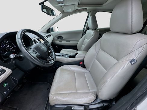 Used 2018 Honda HR-V EX-L image 13