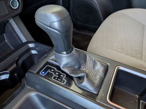 Used 2021 Toyota Tacoma SR5 image 36