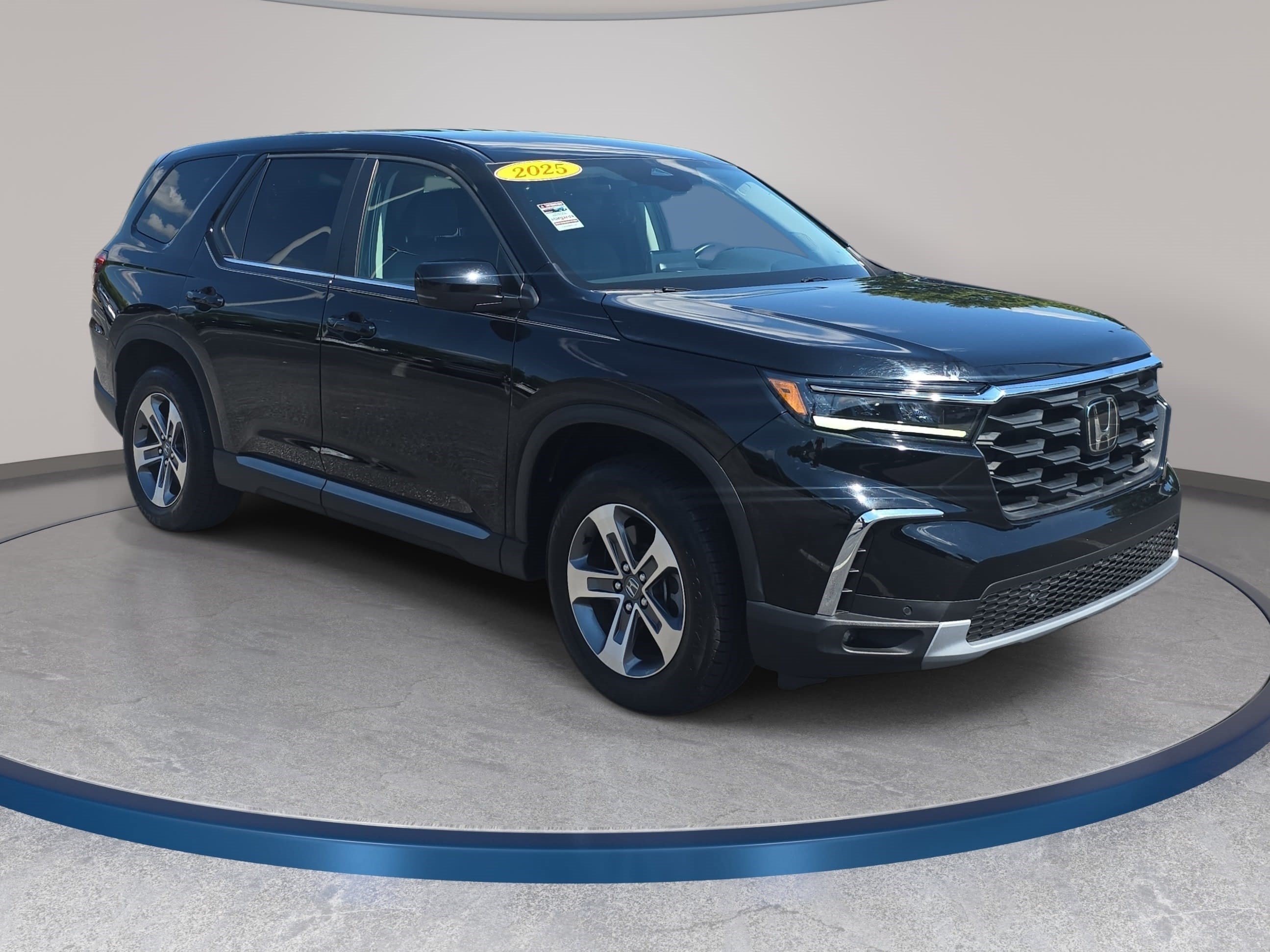 Certified 2025 Honda Pilot EX-L image 3