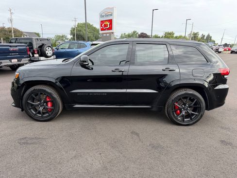 Used 2019 Jeep Grand Cherokee SRT w/ Trailer Tow Group IV AWD/4WD image 2