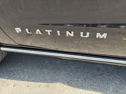 Used 2024 Ford Expedition Max Platinum image 9