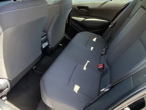 Certified 2025 Toyota Corolla LE FWD image 22