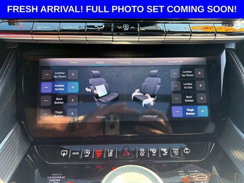 Used 2024 Jeep Grand Wagoneer Series II Obsidian w/ Quick Order Packagew 28T AWD/4WD image 15