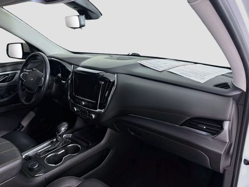Used 2021 Chevrolet Traverse RS AWD/4WD image 30