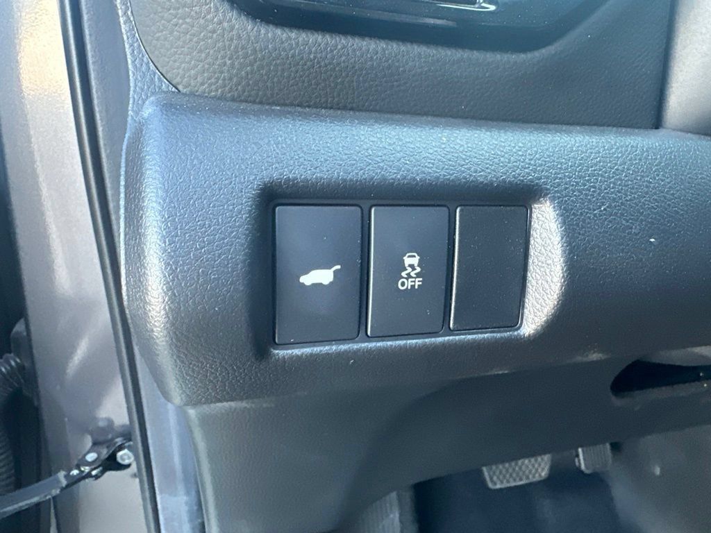 Used 2025 Honda Pilot EX-L image 10
