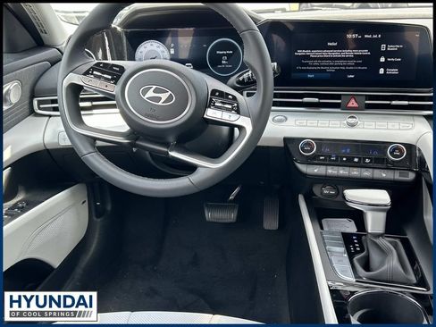 New 2026 Hyundai Elantra Limited FWD image 23