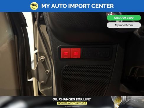 Used 2017 Jeep Wrangler Unlimited Rubicon w/ Quick Order Package 23Z Recon image 14