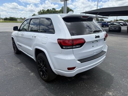 Used 2020 Jeep Grand Cherokee Altitude image 5