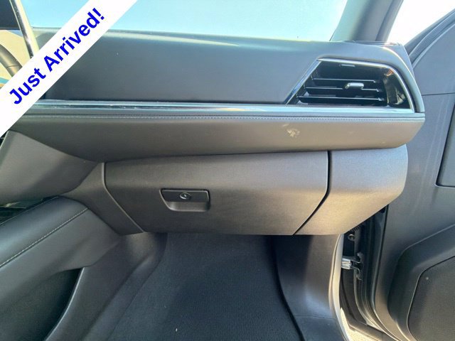 Used 2025 Chevrolet Suburban Z71 AWD/4WD image 25