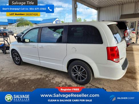 Used 2017 Dodge Grand Caravan GT FWD image 3