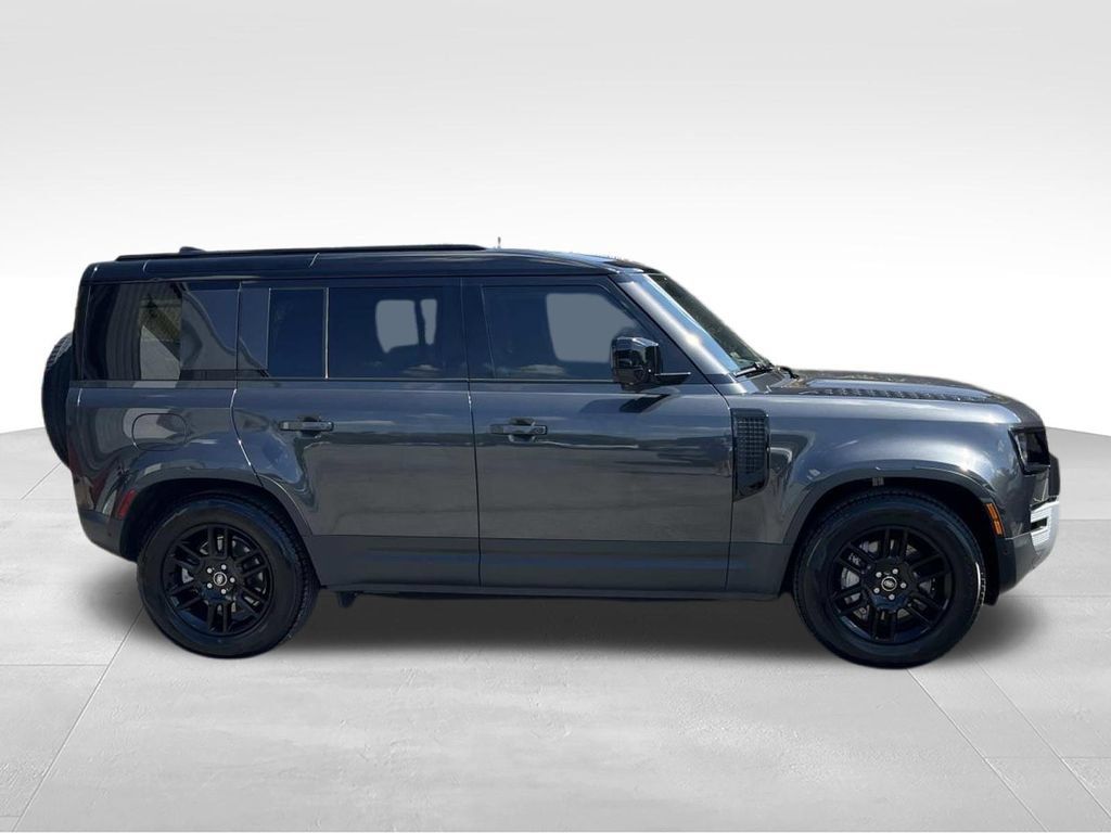 Used 2025 Land Rover Defender 110 S AWD/4WD image 2