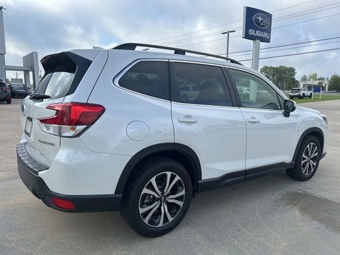 Used 2020 Subaru Forester Limited w/ Popular Package #3 image 4