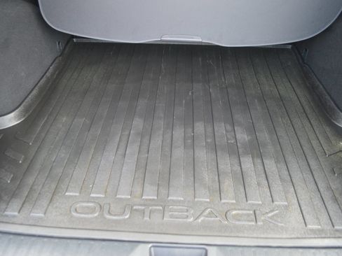 Used 2015 Subaru Outback 2.5i Premium AWD/4WD image 36