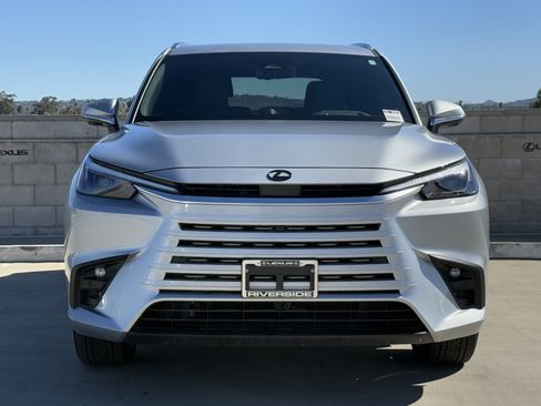 New 2025 Lexus TX 550h AWD Plug-In Hybrid image 6