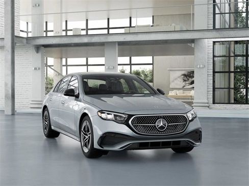 New 2026 Mercedes-Benz E 350 4MATIC Sedan image 9