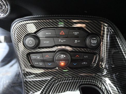 Used 2023 Dodge Challenger GT image 28