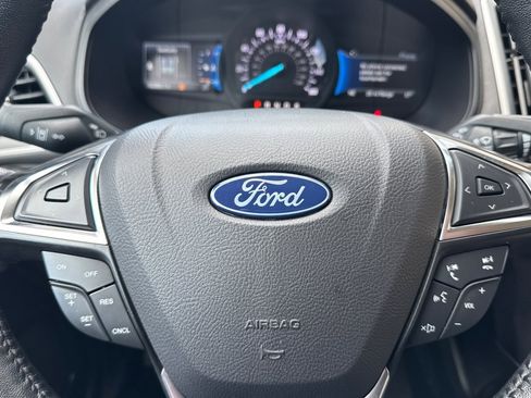 Certified 2024 Ford Edge SEL image 24