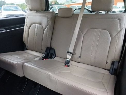 Used 2024 Ford Expedition Limited RWD image 30
