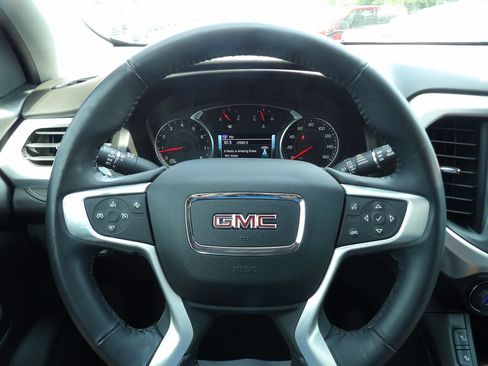 Used 2018 GMC Acadia SLT FWD image 15