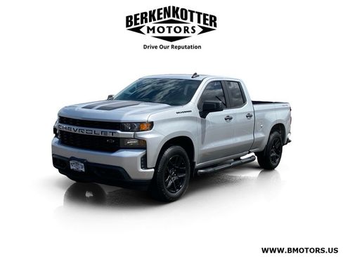 Used 2020 Chevrolet Silverado 1500 Custom w/ Rally Edition AWD/4WD image 3