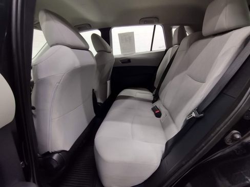 Used 2024 Toyota Corolla Cross L image 28