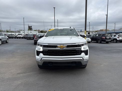 Used 2025 Chevrolet Silverado 1500 LT image 8