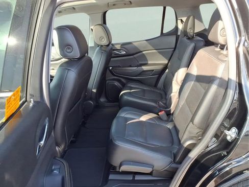 Used 2018 GMC Acadia SLT image 12