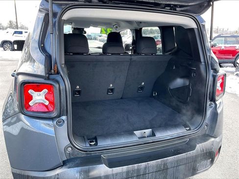 Used 2022 Jeep Renegade Latitude image 33