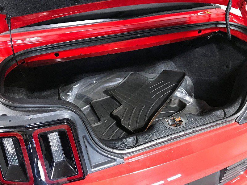 Used 2013 Ford Mustang GT Premium RWD image 34