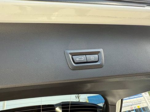 Used 2025 BMW X3 xDrive30i w/ Premium Package AWD/4WD image 31