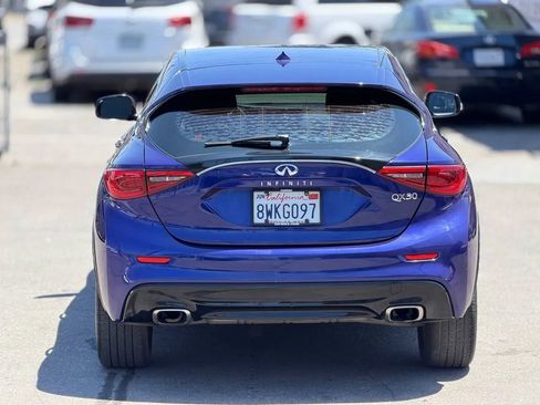 Used 2017 INFINITI QX30 w/ Cargo Package FWD image 15