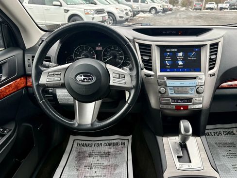 Used 2011 Subaru Outback 3.6R Limited image 32