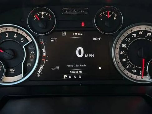 Used 2017 RAM 1500 Laramie w/ Convenience Group AWD/4WD image 27