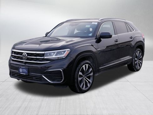 Certified 2022 Volkswagen Atlas Cross Sport SEL Premium R-Line image 3