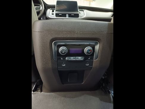 Used 2024 Chevrolet Tahoe Z71 w/ Luxury Package image 17