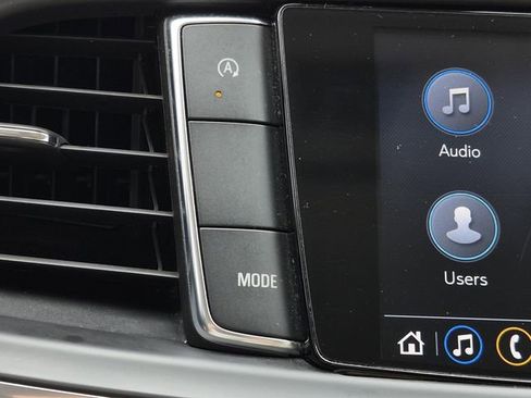 Used 2023 Buick Enclave Avenir w/ Avenir Technology Package FWD image 39