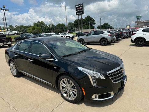 Used 2018 Cadillac XTS Luxury w/ Driver Awareness Package AWD/4WD image 1