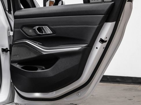 Used 2019 BMW 330i Sedan image 45